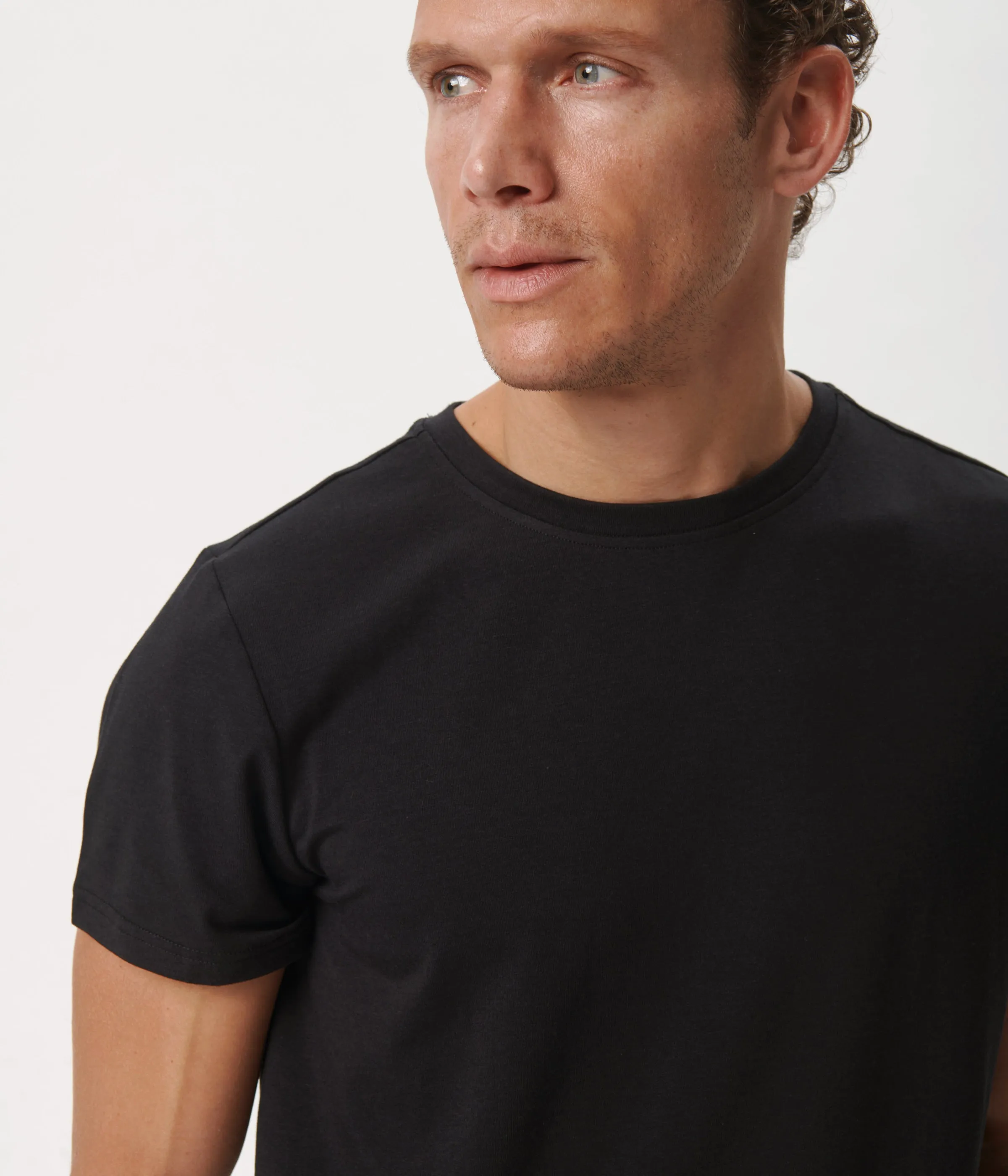 Black crew neck bamboo T-shirt