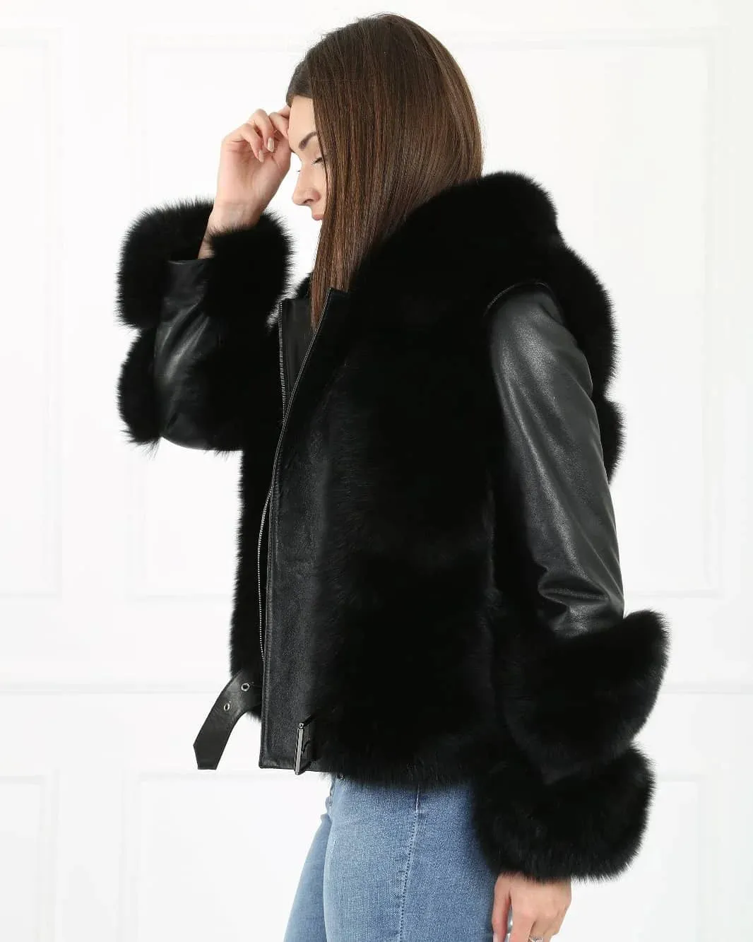 Elegant Black Lamb Leather & Fox Fur Jacket with Removable Sleeves