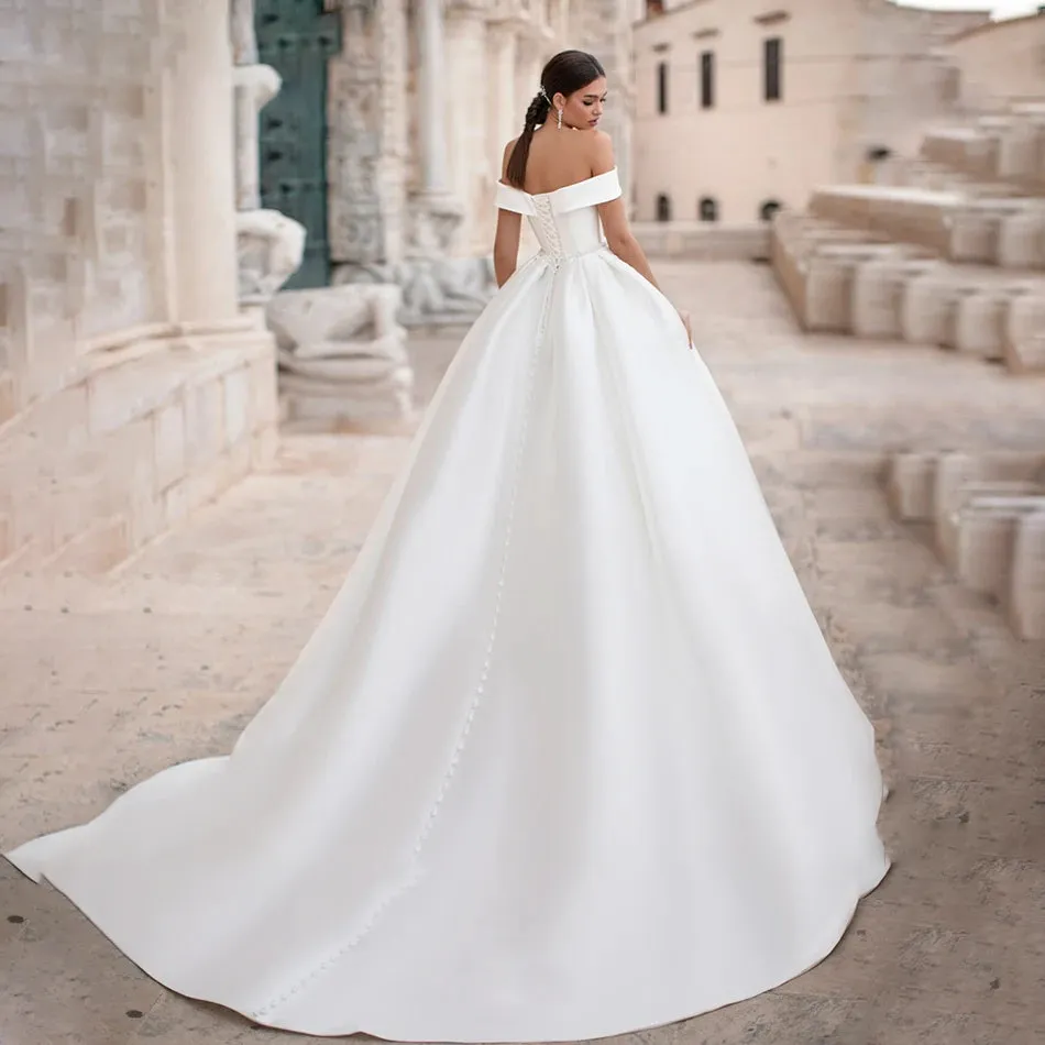 Elegant Satin Wedding Dress Cap Sleeve Lace Up Crystal Sashes Sweetheart Princess Wedding Gown