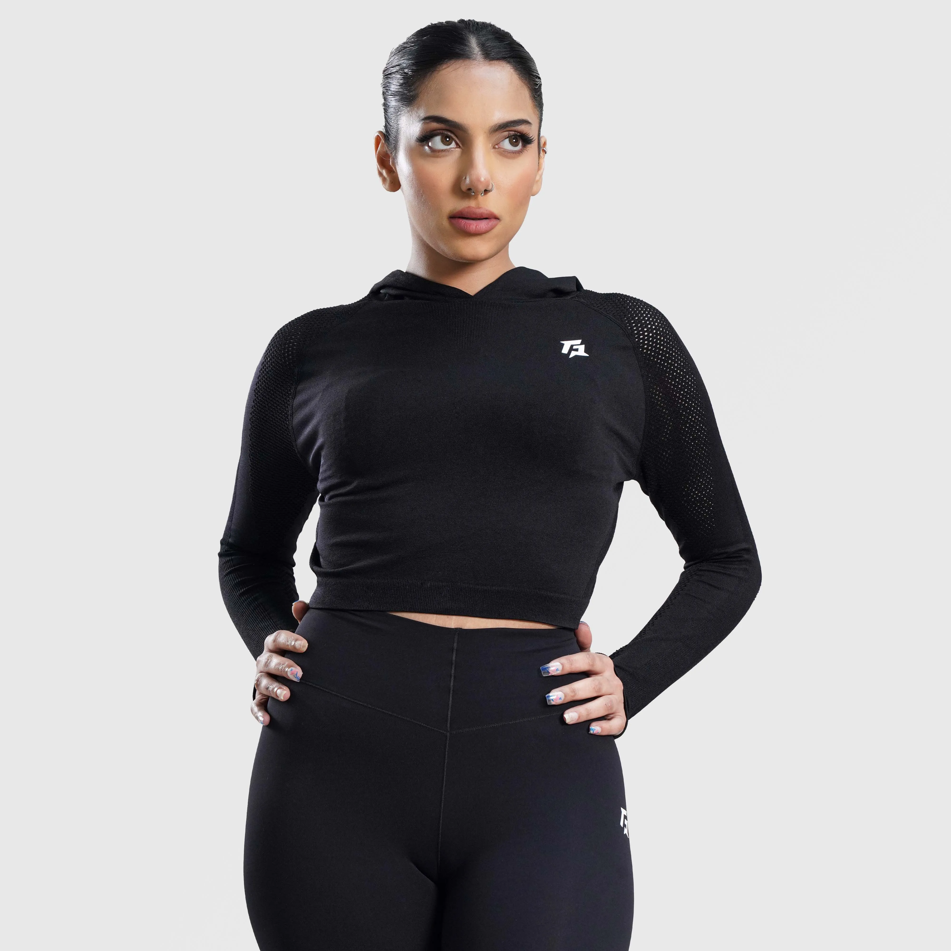 Snug Seamless Crop Top (Black)