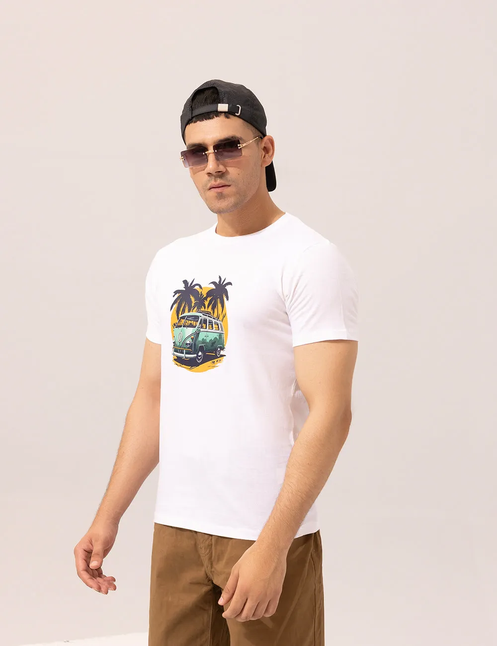 VOLKSWAGEN MICROBUS GRAPHIC T-SHIRT